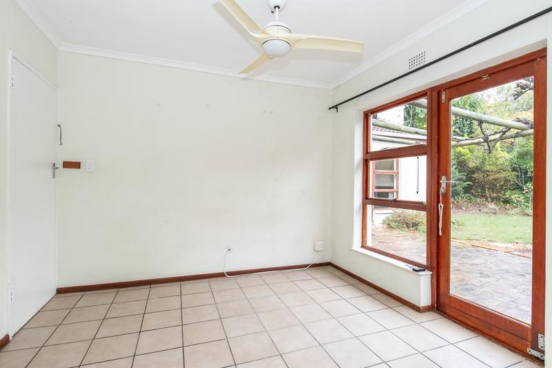 4 Bedroom Property for Sale in Constantia Western Cape